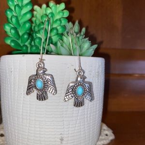 SOUTHWESTERN STYLE AZTEC THUNDERBIRD TURQUOISE HOWLITE DANGLE EARRINGS, 1.50"